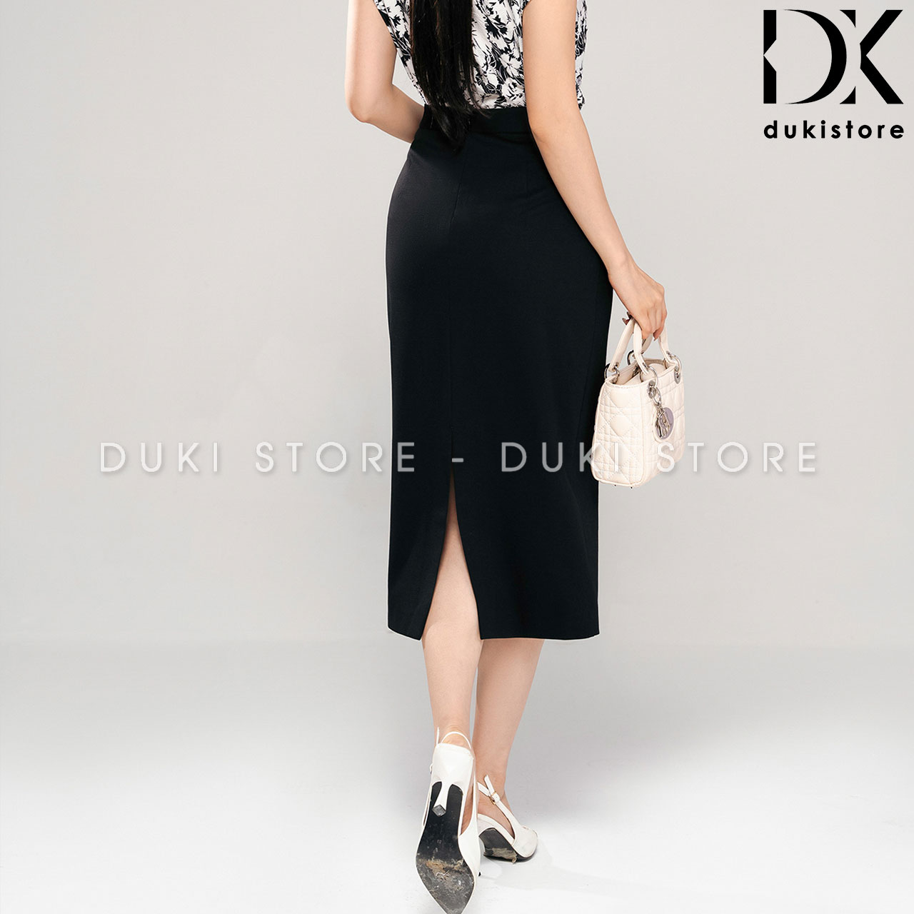 chân váy công sở màu đen dáng dài chan-vay-cong-so-mau-den-dang-dai-CVD0017.jpg